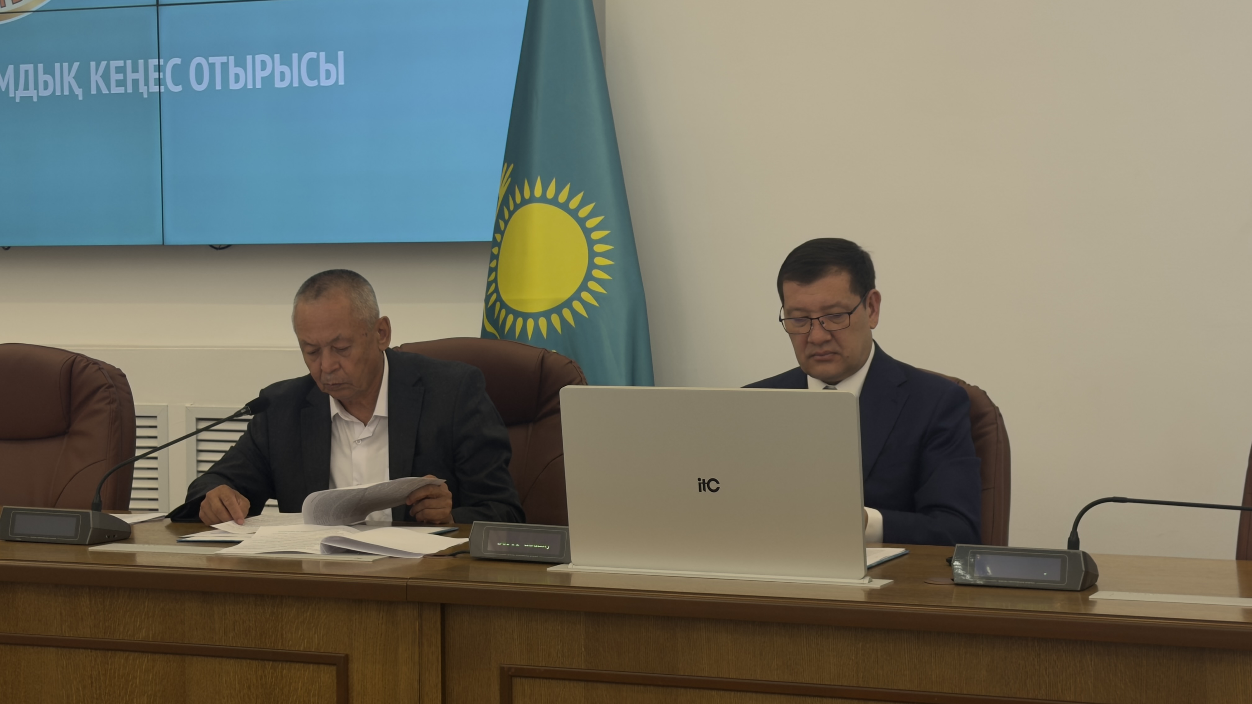 Бөрлі аудандық, қоғамдық кеңесінің отырысы өтті.